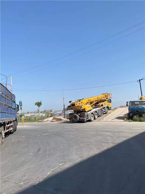 宣汉县25吨吊车的租赁价格大概是多少？